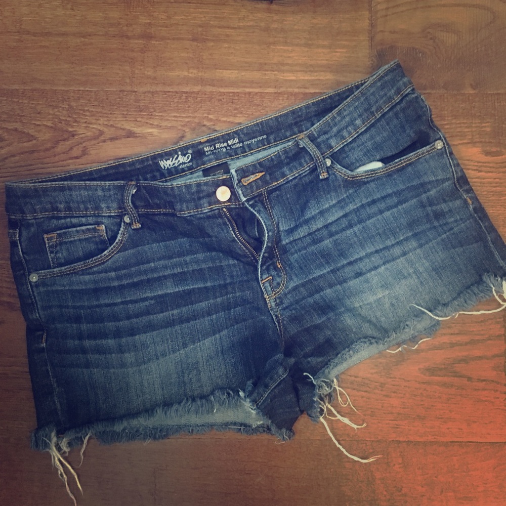 Mossimo mid Rise denim cut offs